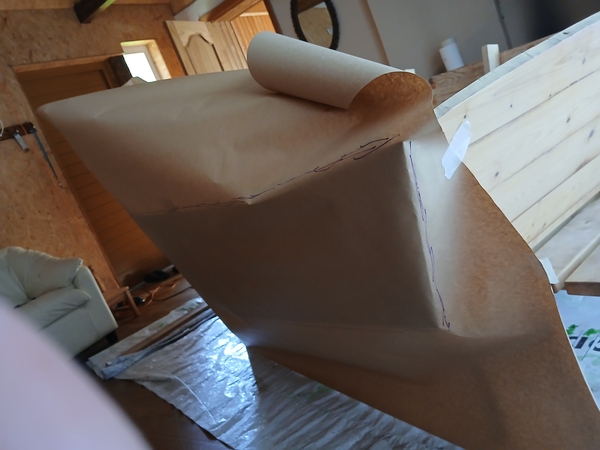 .. mark the hull shape on paper ..